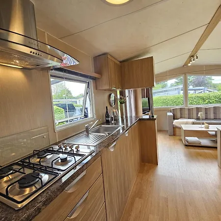 Apartment De Veerwater In Recreatiepark De Veerstal *
