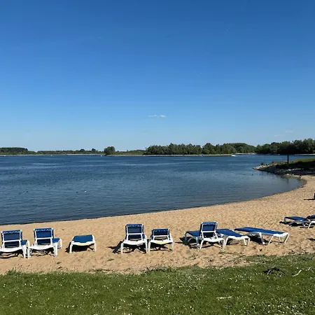 Appartamento De Veerwater In Recreatiepark De Veerstal *