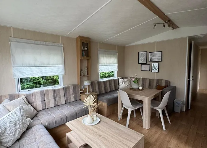 De Veerwater In Recreatiepark De Veerstal Apartamento